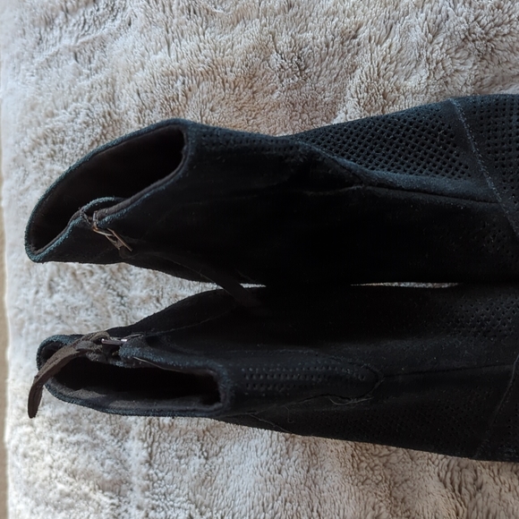 Toms Lunata Womens Black Suede Leather Block Heel Ankle Booties Zip Size 10 - Picture 3 of 10